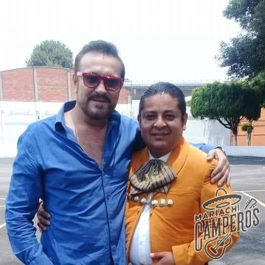 Colaboración especial